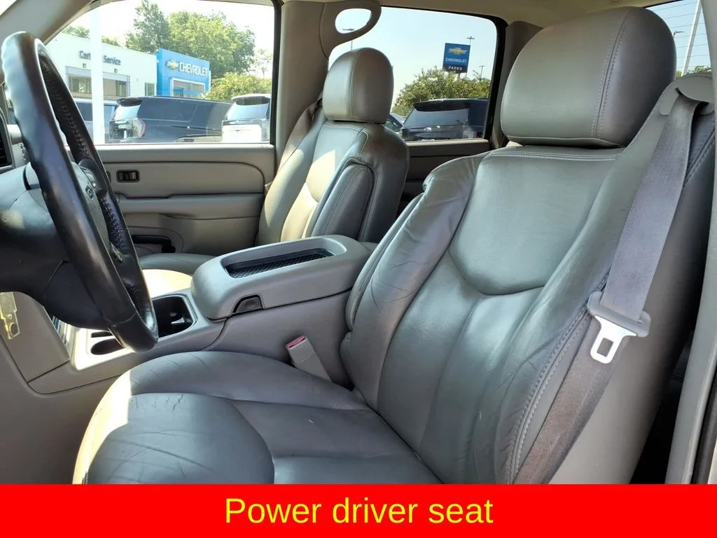 Used 2005 Silver GMC SLT image 19
