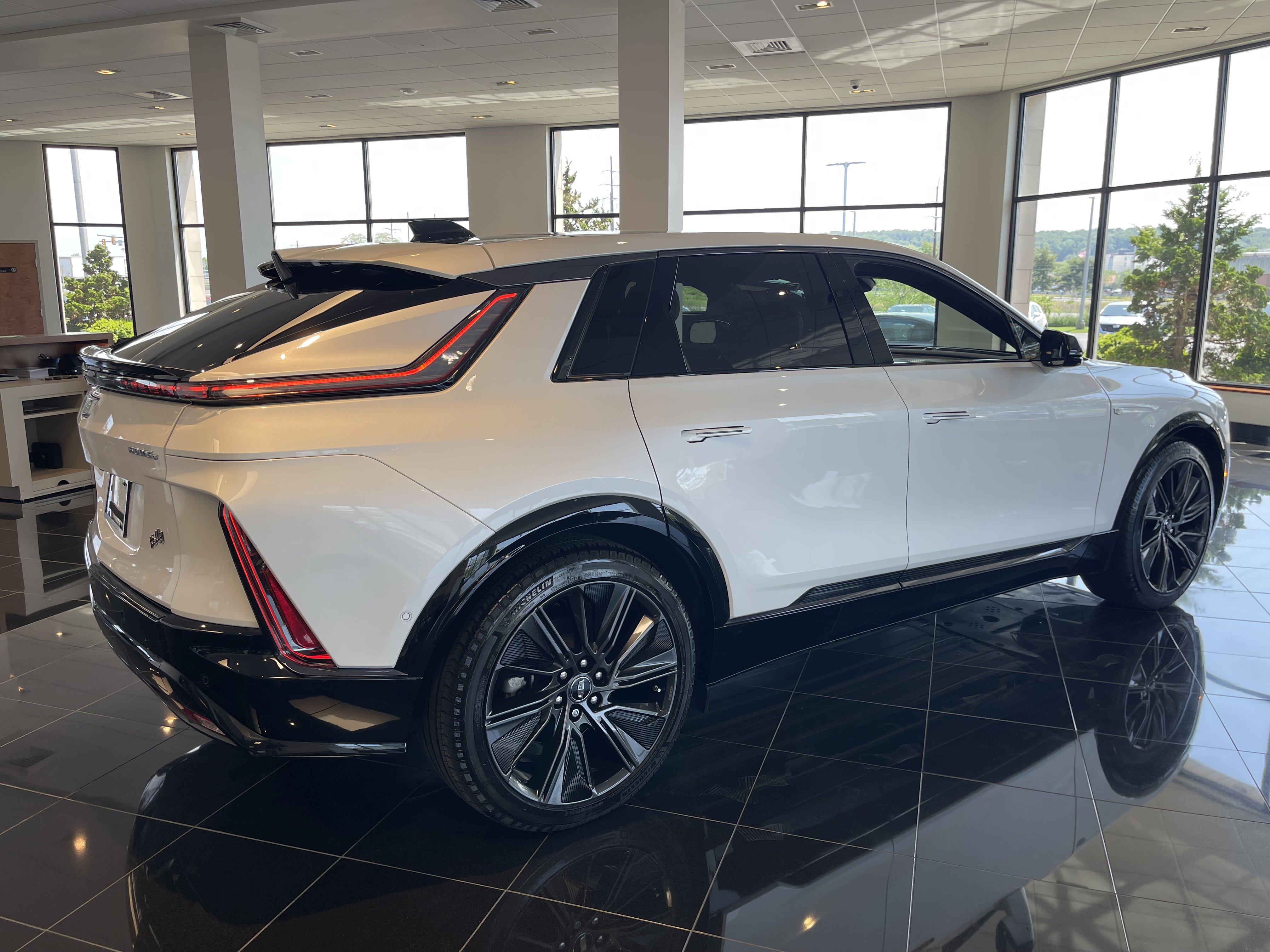 Certified Used 2024 Crystal White Tricoat Cadillac Sport 3 image 6