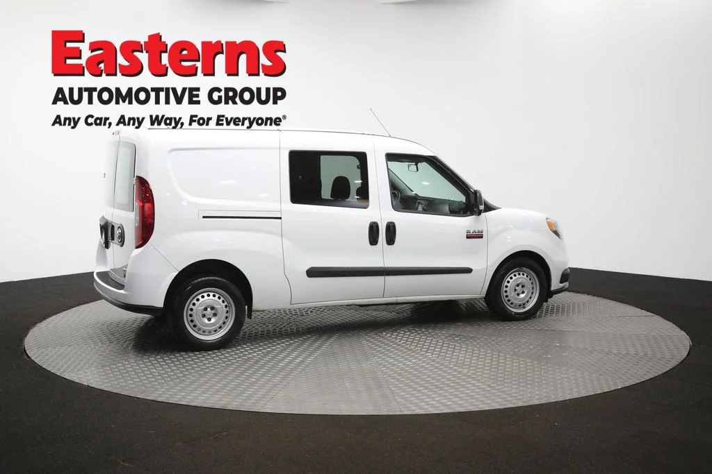 Used 2022 White Ram Base image 42