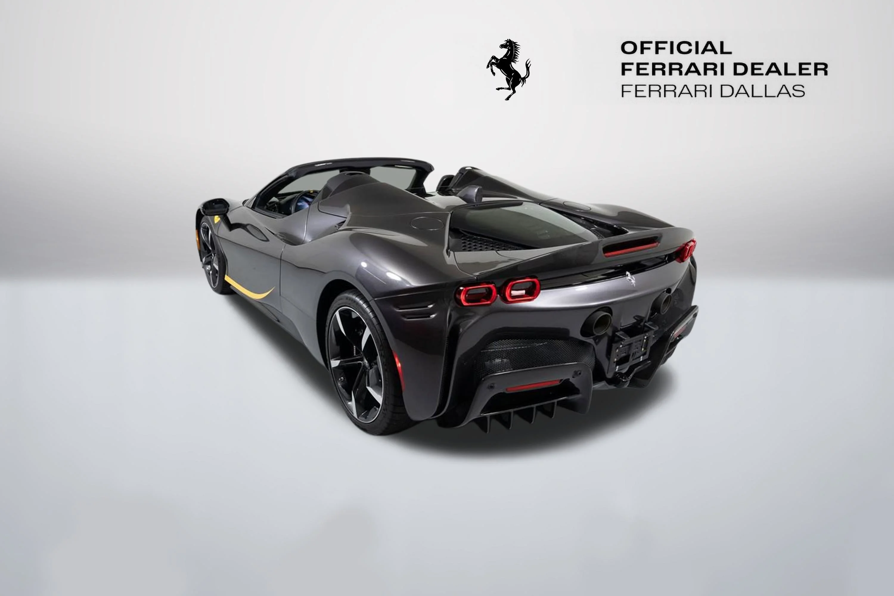 Used 2022 Extra Sample Ferrari Base image 27