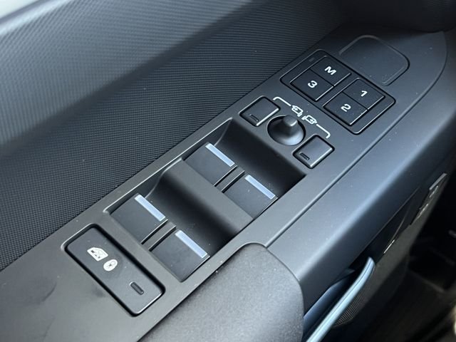 New 2026 Borasco Grey Land Rover X-Dynamic SE image 22