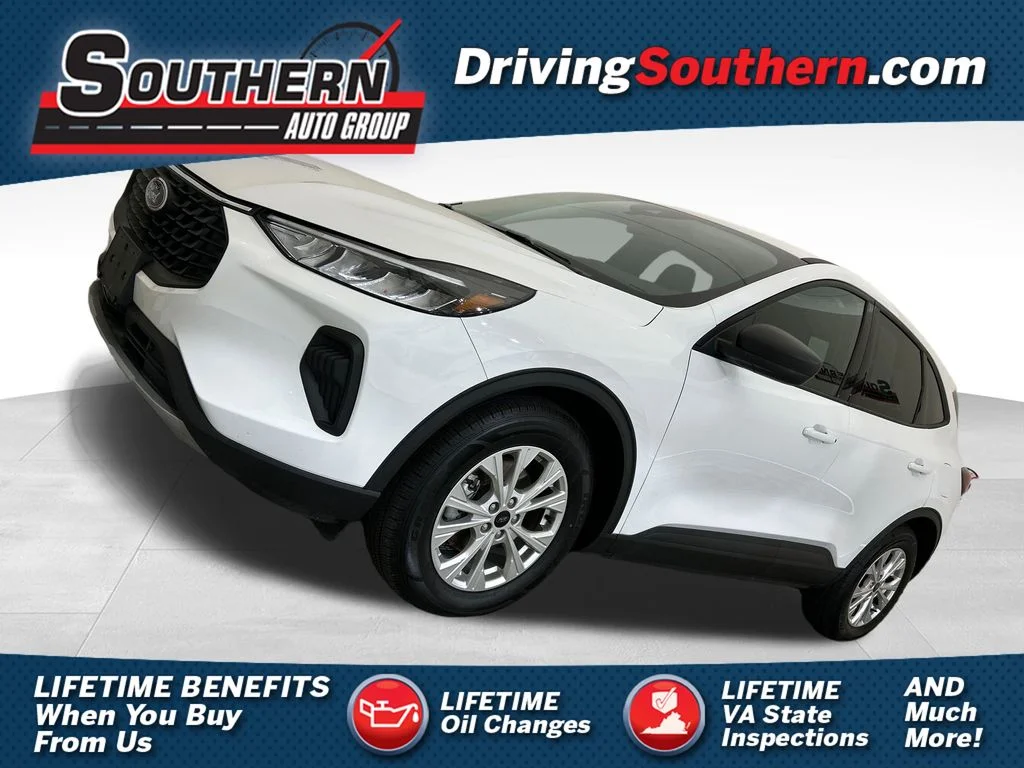 Used 2025 White Ford Active image 1