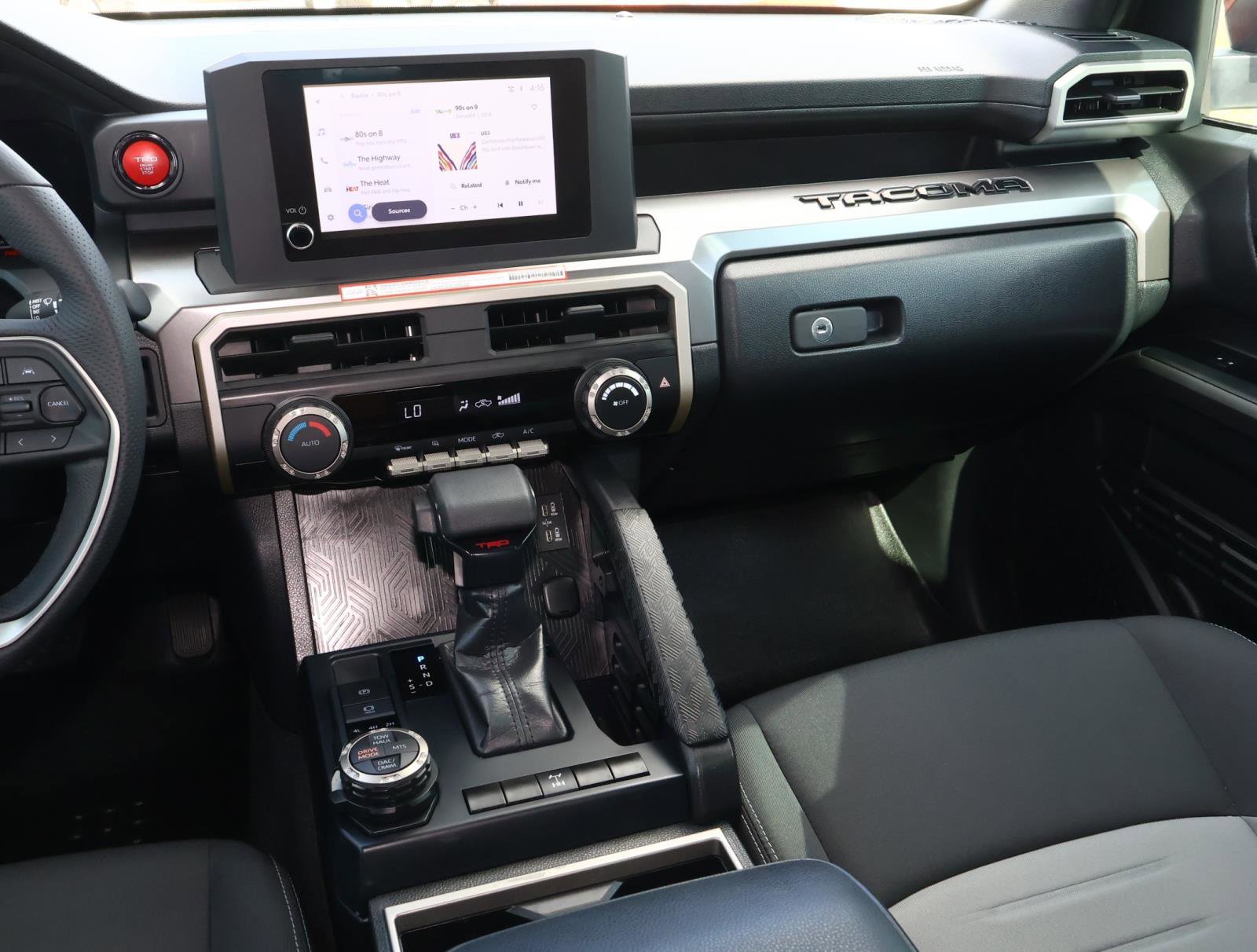 2025 Toyota Tacoma TRD Off Road - Photo 12