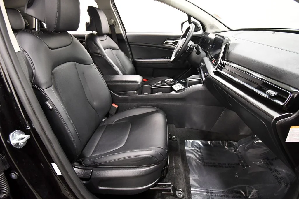 Certified Used 2024  Kia EX image 18