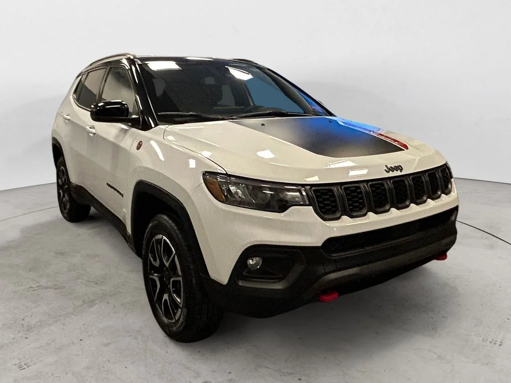 Used 2025 Bright White Jeep Trailhawk image 7
