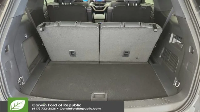 2026 Ford Explorer ST - Photo 24