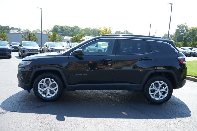 Used 2024 Black Jeep Latitude image 4