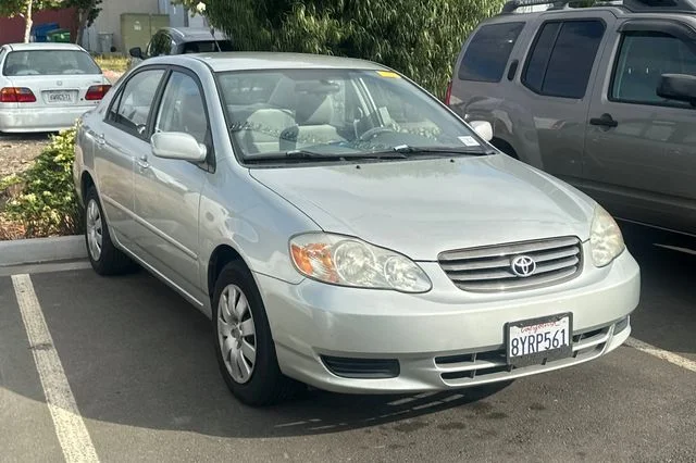 Used 2003  Toyota CE image 2