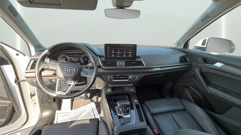Used 2024  Audi 45 S line Premium image 16