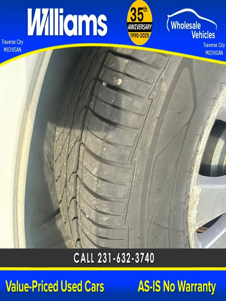 Used 2015  Honda EX-L image 17