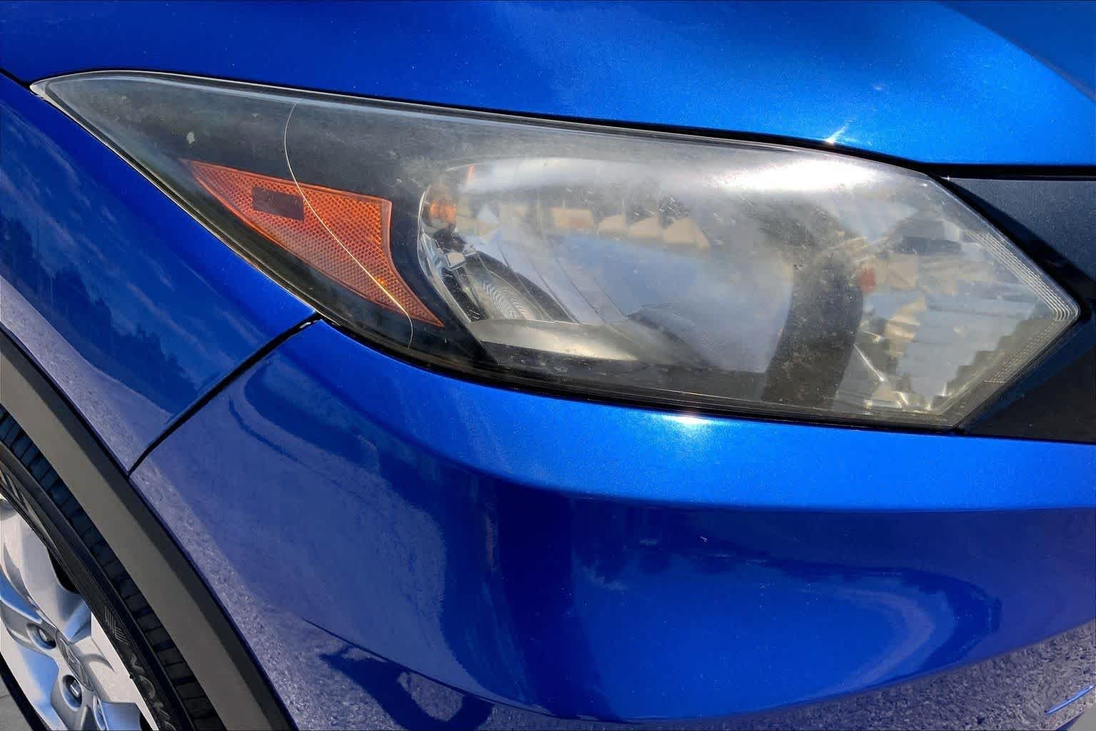 Used 2018 Aegean Blue Metallic Honda LX image 27
