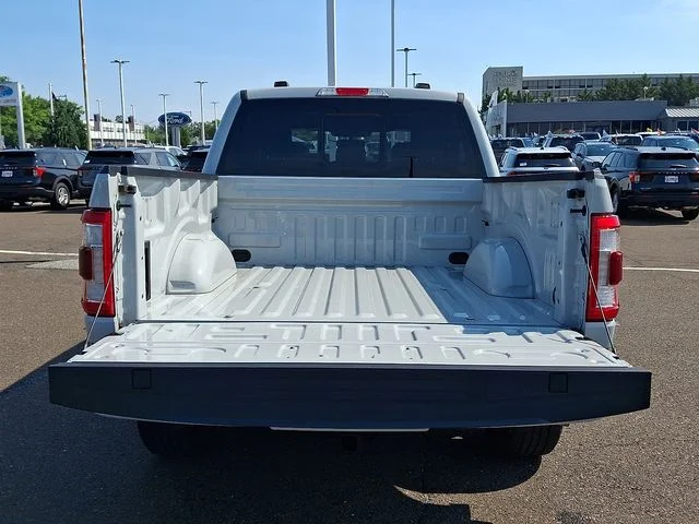 Used 2023 White Ford Lariat image 29
