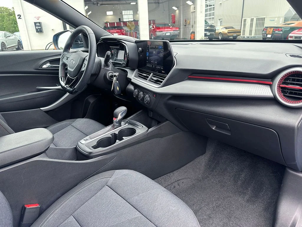 Used 2024 Blue Chevrolet 1RS image 23
