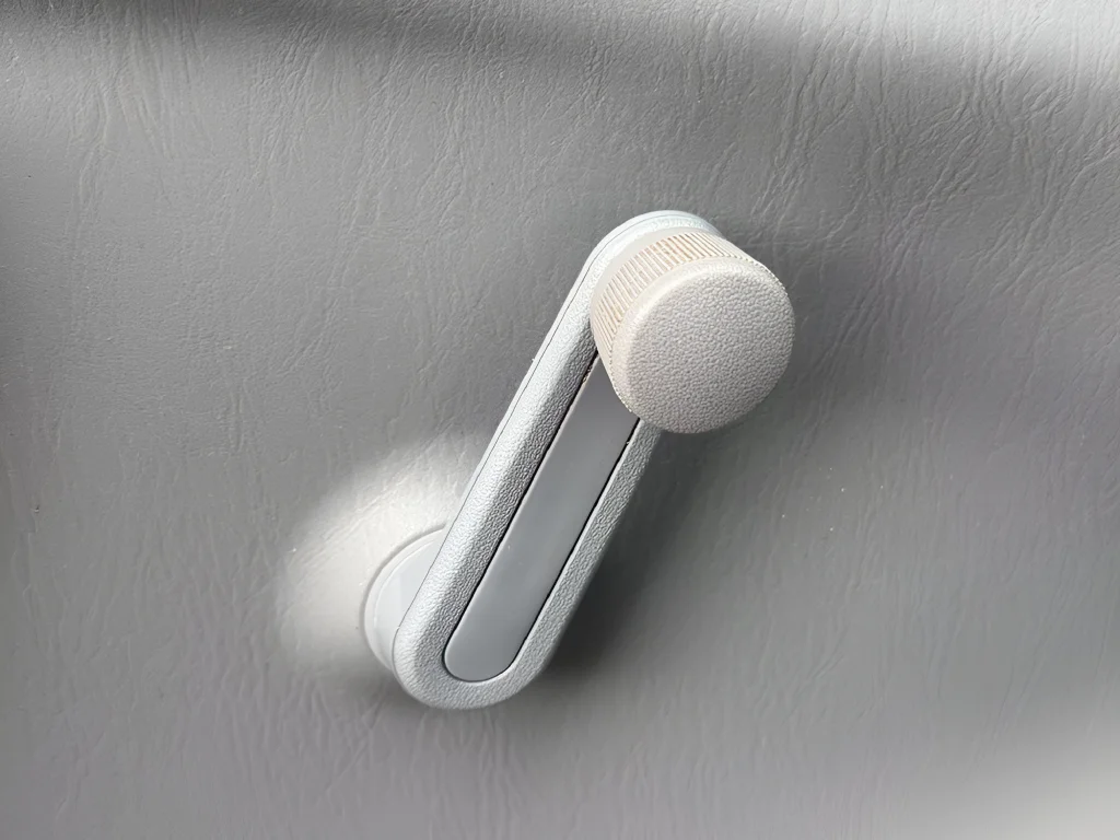 Used 2012 Super White Toyota Base image 18