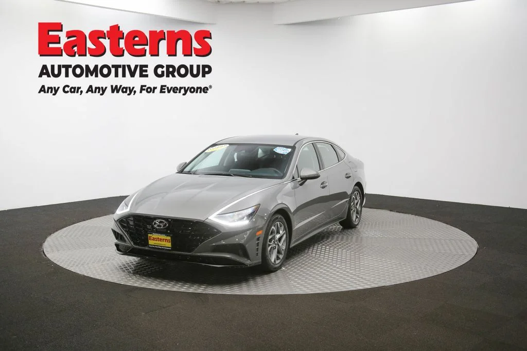 Used 2023 Gray Hyundai SEL image 50