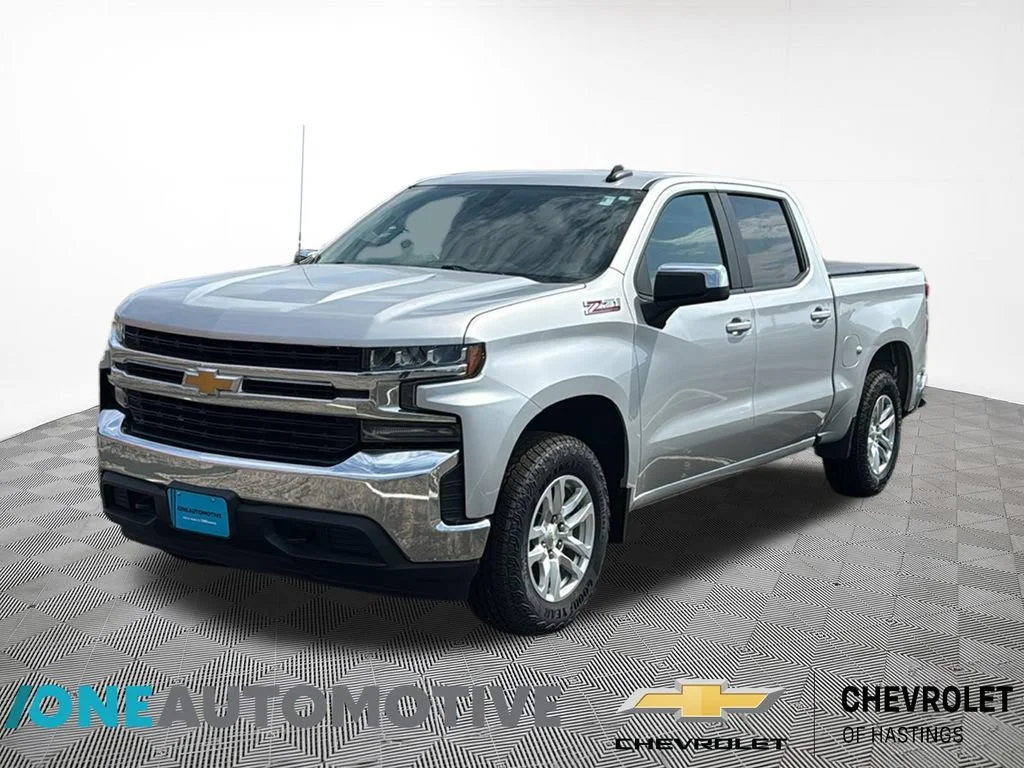 Used 2020 SILVER ICE METALLIC Chevrolet LT image 1