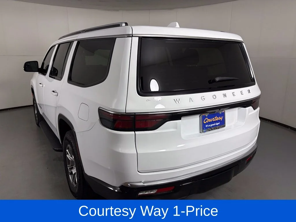 Used 2023 White Jeep Base image 8
