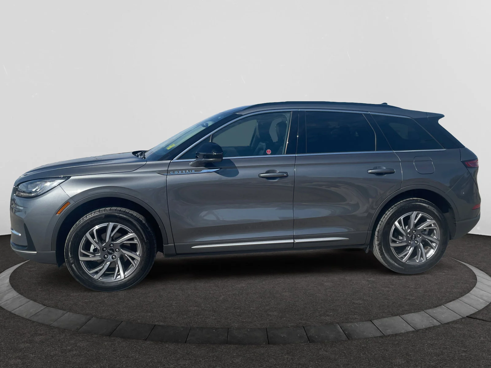Used 2025 GRAY Lincoln PREMIERE AWD image 2