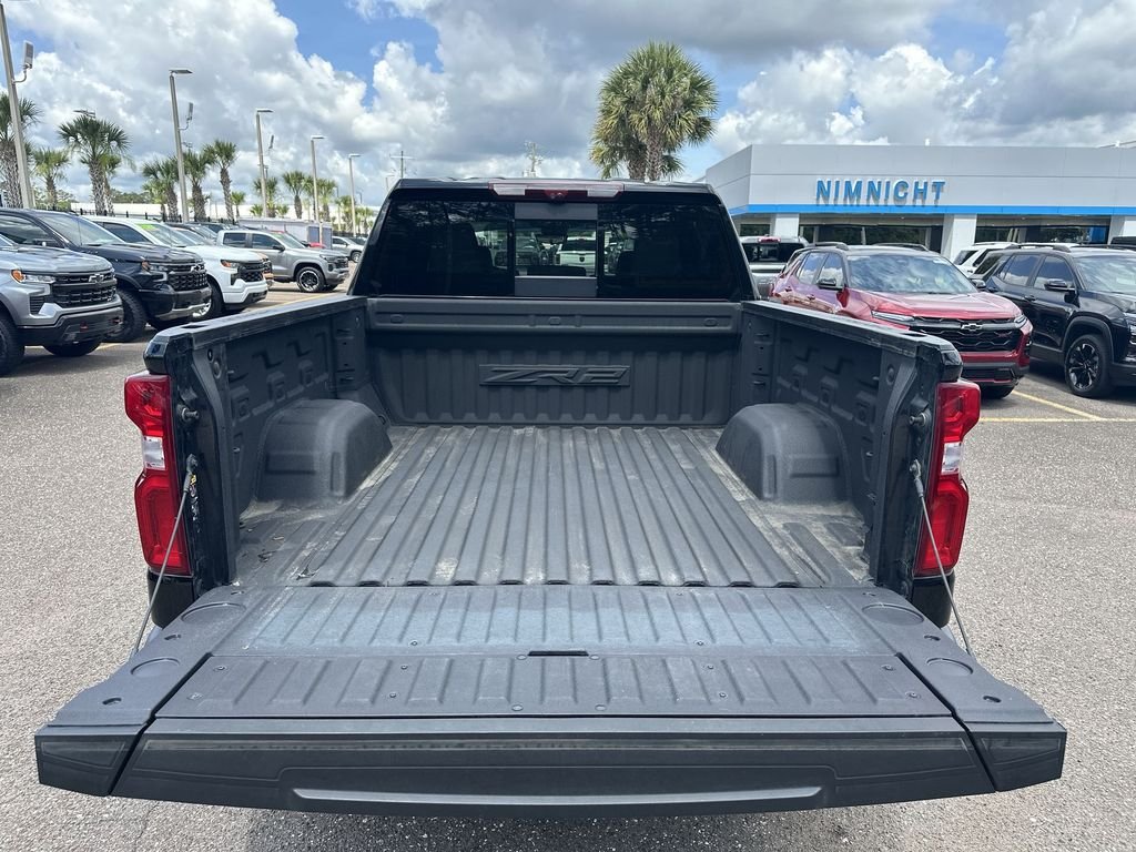 Used 2024 Black Chevrolet ZR2 image 33