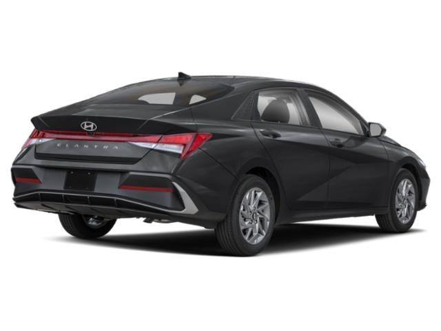 Used 2024 Ultimate Red Hyundai SEL image 5