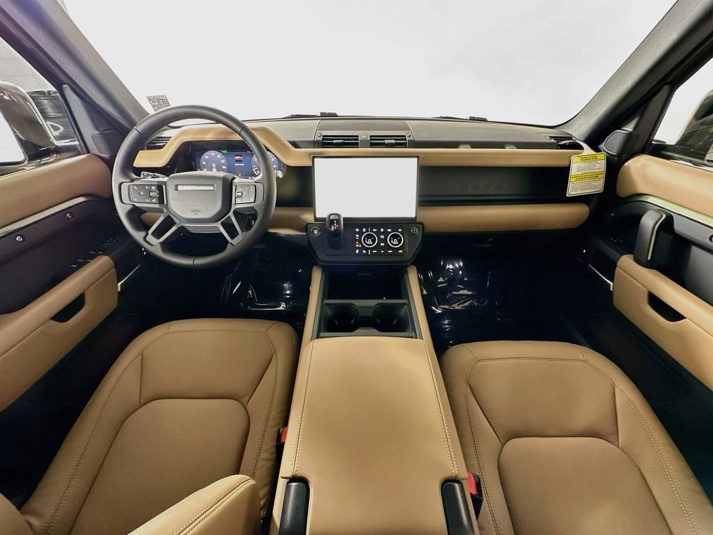 New 2026 Woolstone Green Land Rover X-Dynamic SE image 26
