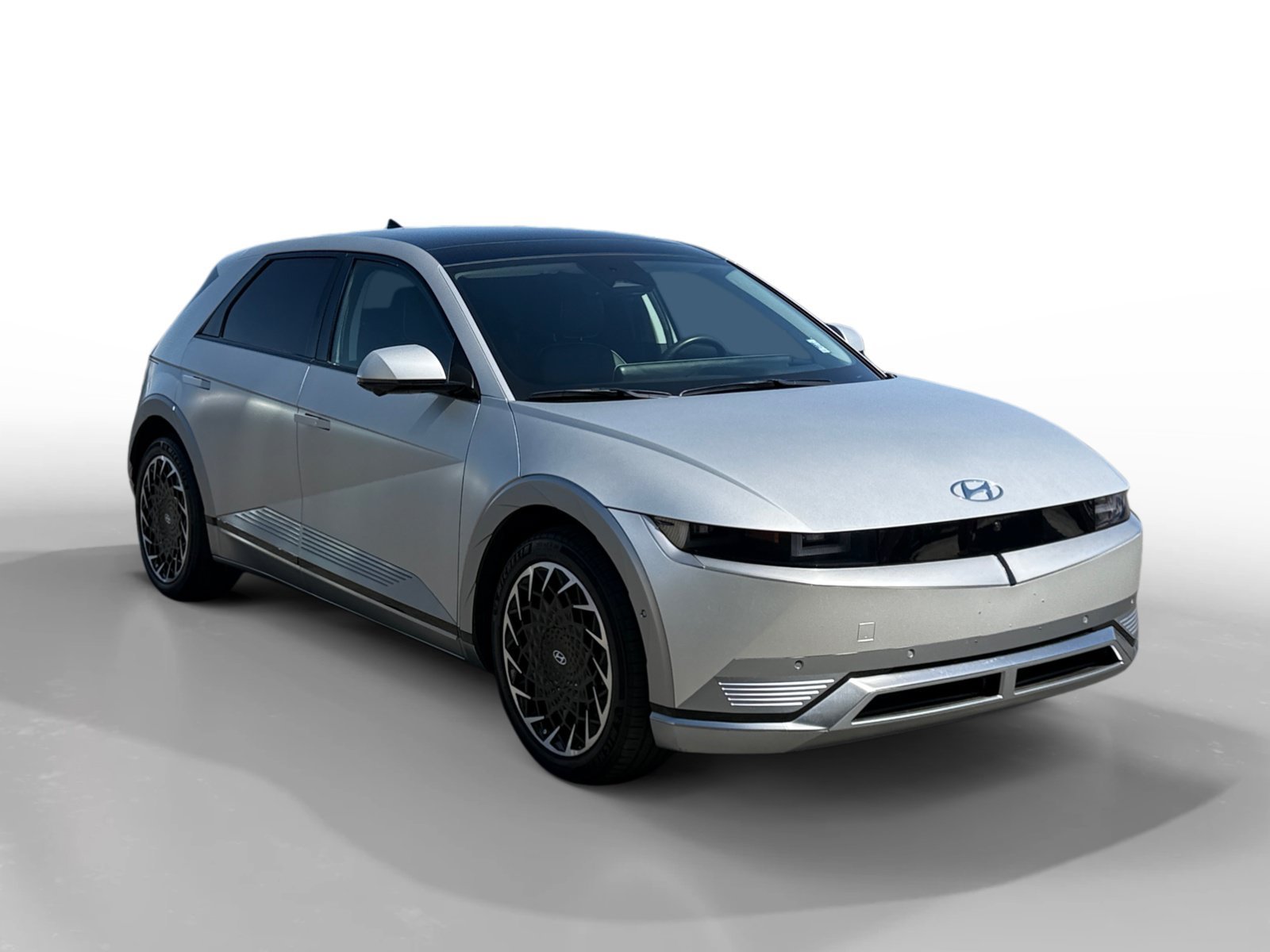 Used 2023 Gold Hyundai Limited image 7