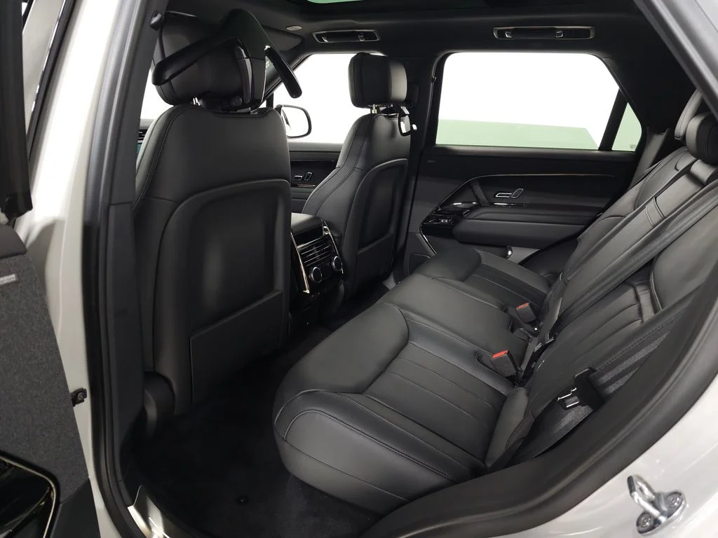 Used 2026 Gray Land Rover Dynamic SE image 37