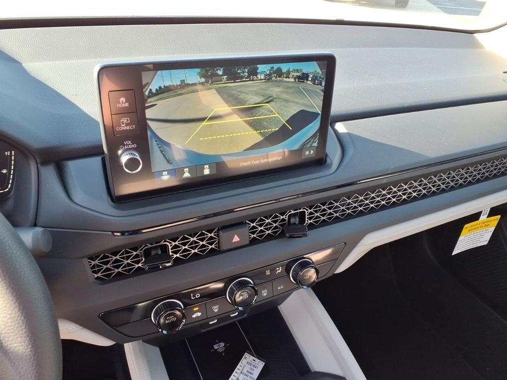 New 2026 Platinum White Pearl Honda LX image 6