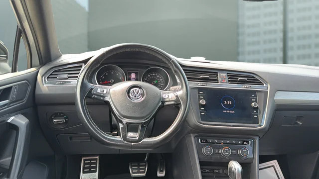 Used 2020 White Volkswagen 2.0T SE R-Line Black image 13