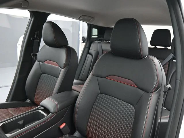 2025 Nissan Kicks SR - Photo 29