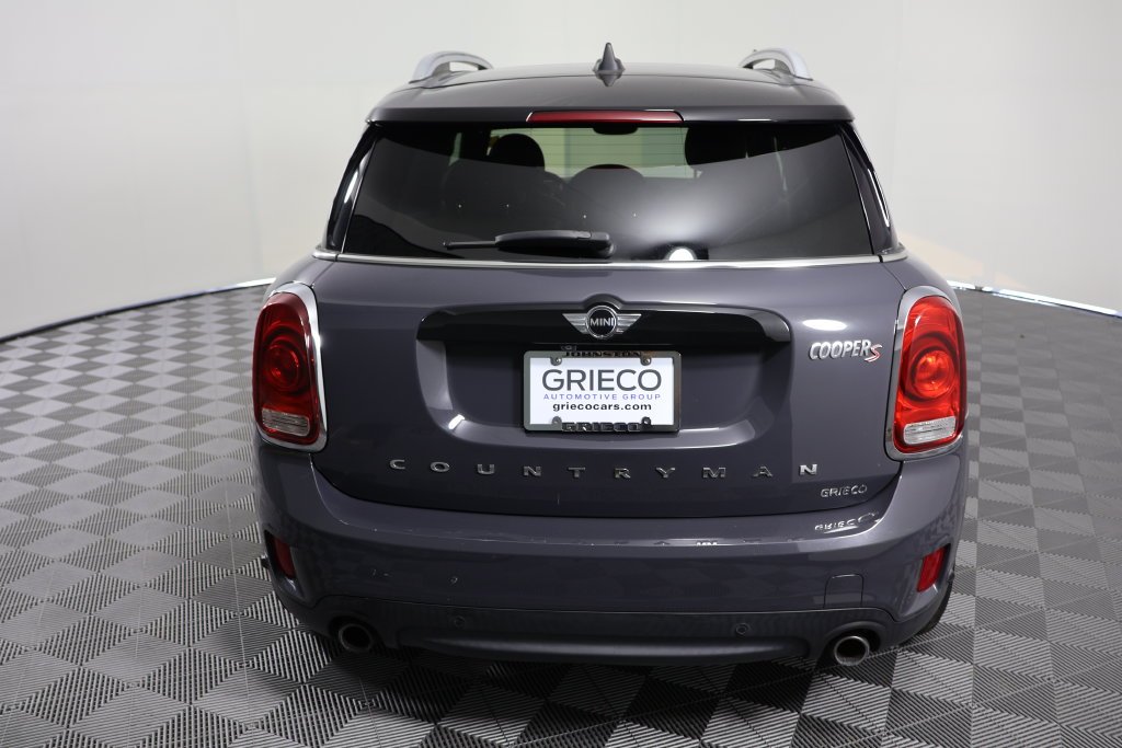 Used 2017 Thunder Gray Metallic MINI  image 7