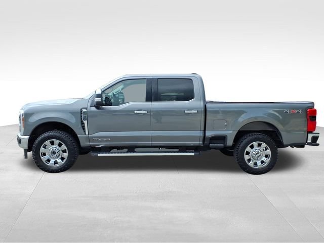 Used 2025 Gray Ford Lariat image 8