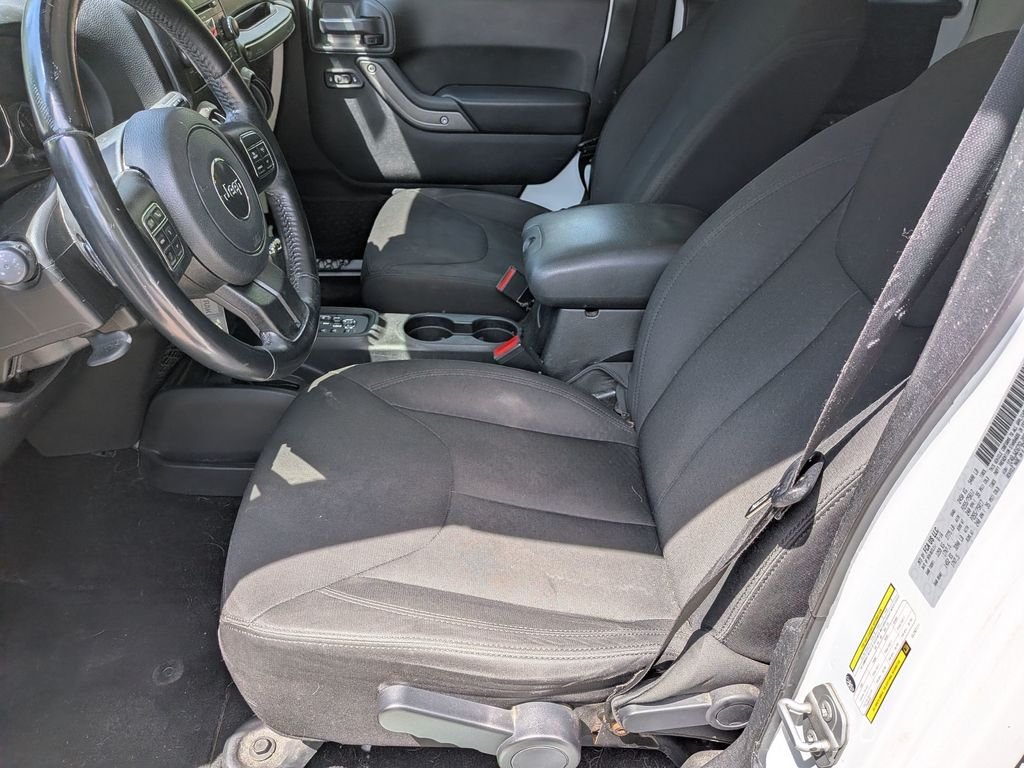 Used 2016 White Jeep Unlimited Sport image 12