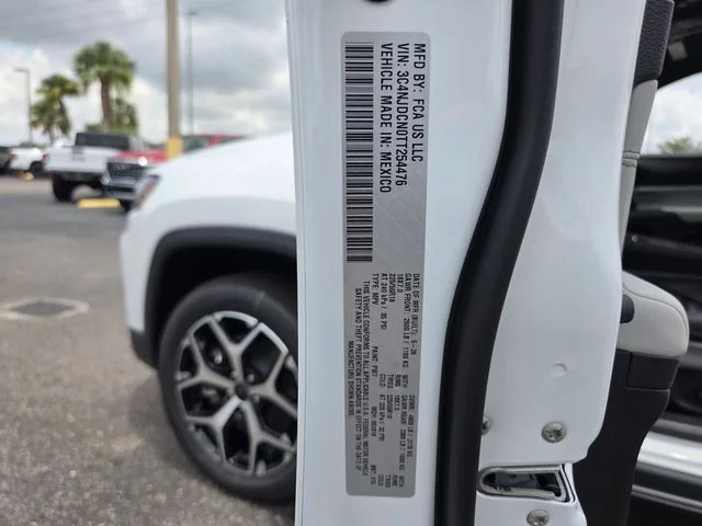 New 2026 Bright White Clear-Coat Exterior Paint Jeep Limited image 20