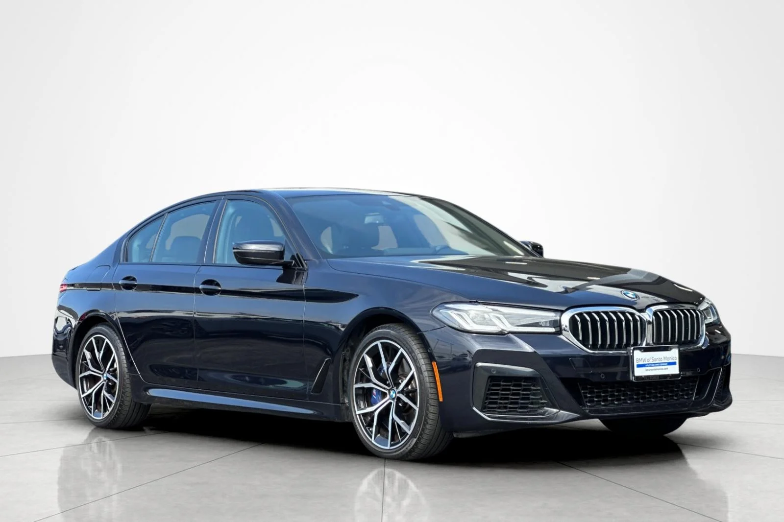 Used 2023 Carbon Black Metallic BMW 540i xDrive image 7