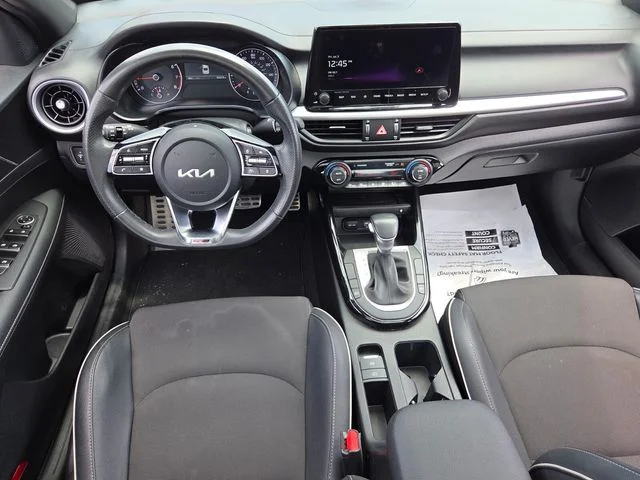Used 2024 White Kia GT-Line image 8