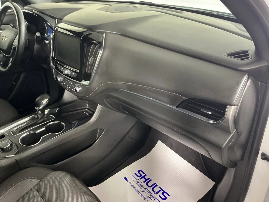 Used 2023 White Chevrolet LT image 23