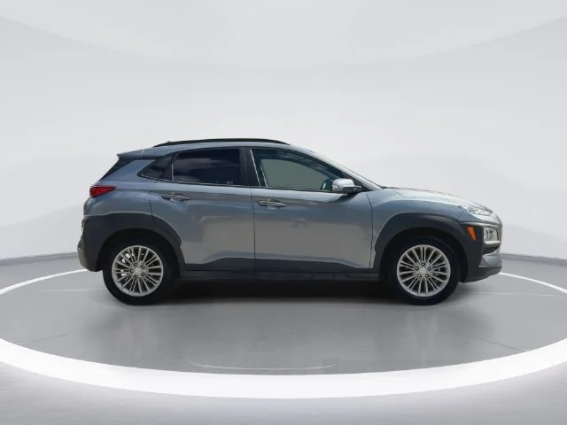 Used 2020 Silver Hyundai SEL Plus image 9