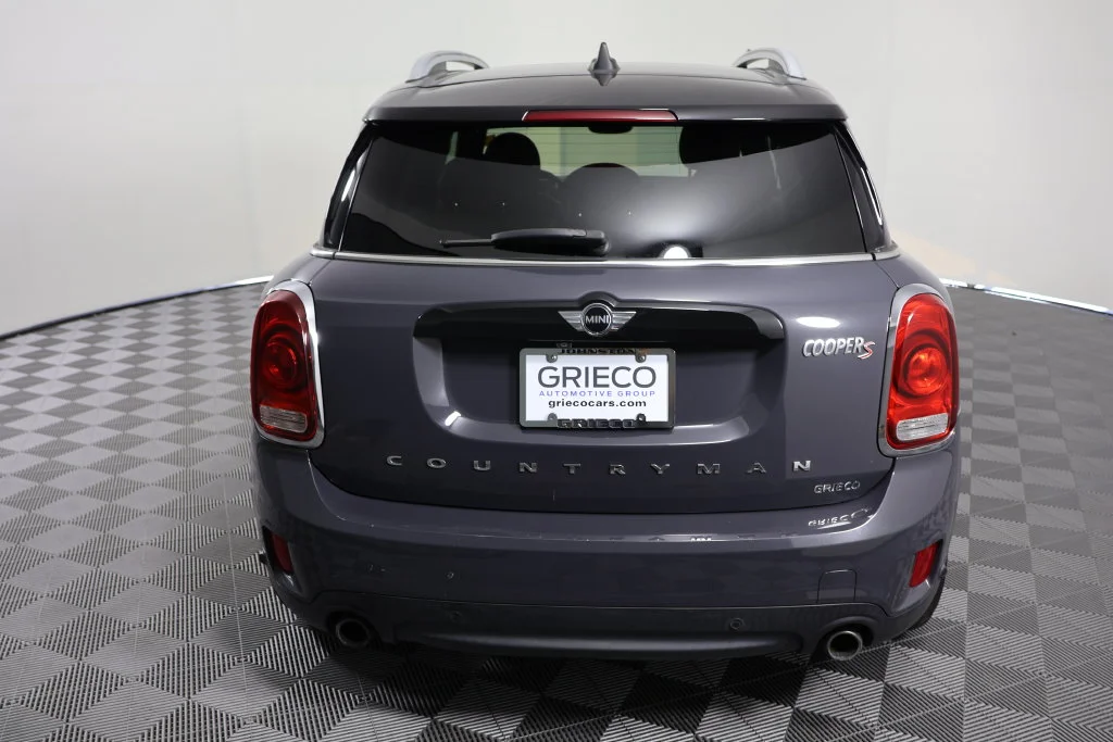 Used 2017 Thunder Gray Metallic MINI  image 7