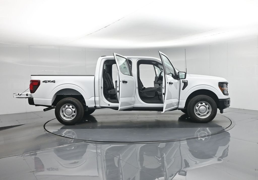 New 2026 Oxford White Ford XL image 4