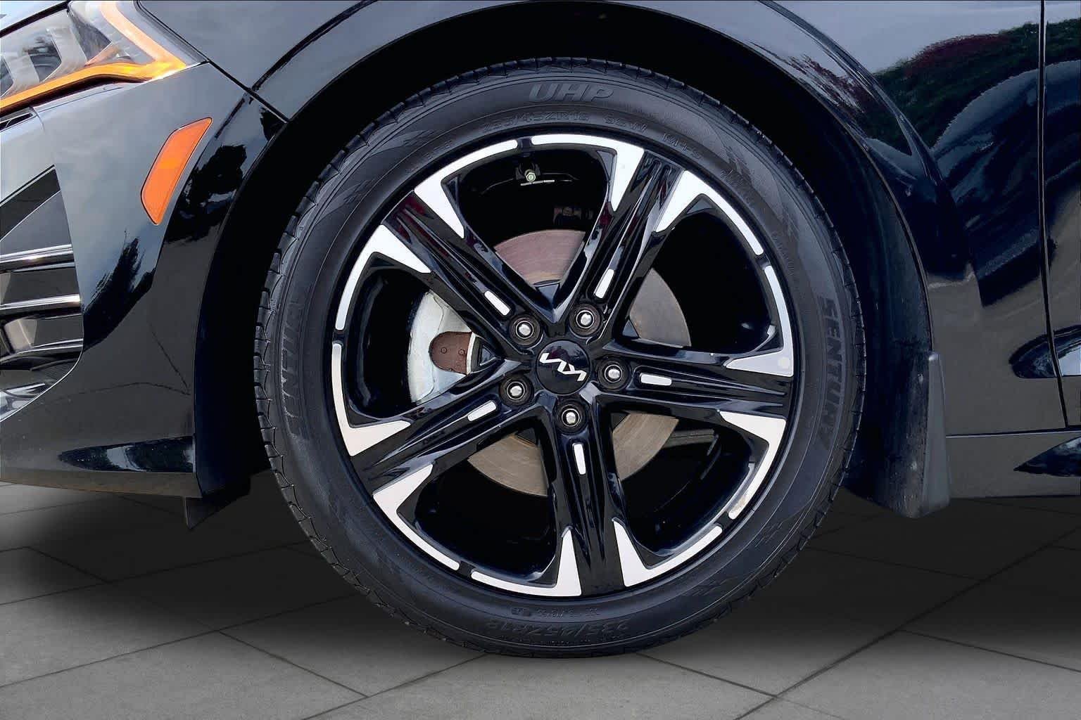 Used 2023 Ebony Black Kia GT-Line image 11