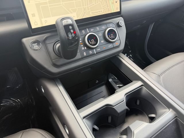New 2026 Fuji White LAND ROVER X-Dynamic SE image 24