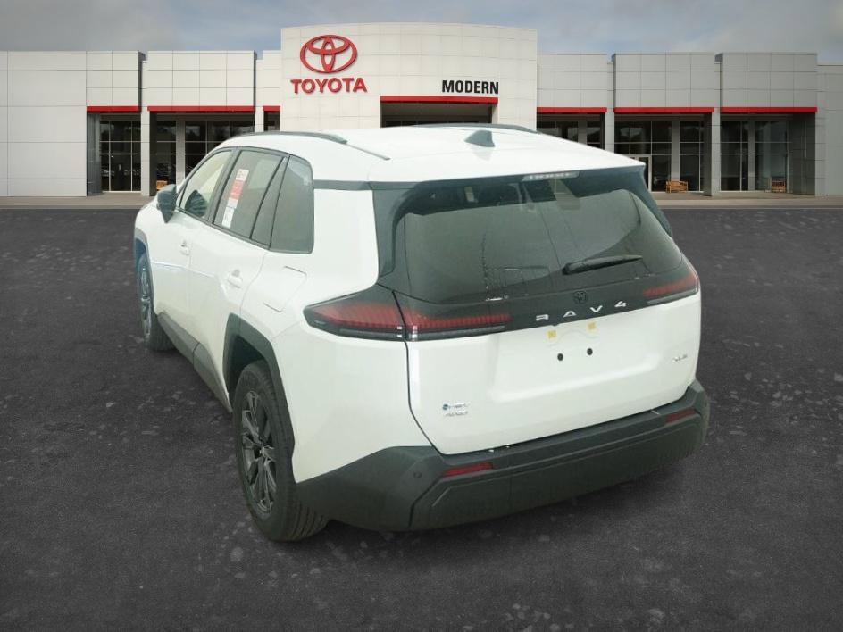 New 2026 Wind Chill Pearl Toyota XLE Premium image 19