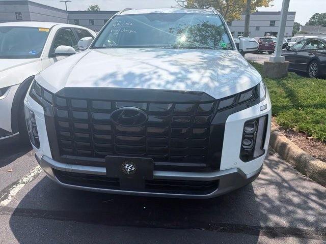 Used 2025 Hyper White Hyundai SEL Premium image 3
