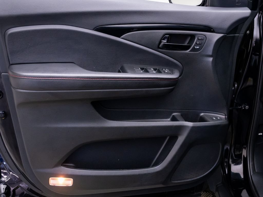 2024 Honda Passport Black Edition - Photo 14