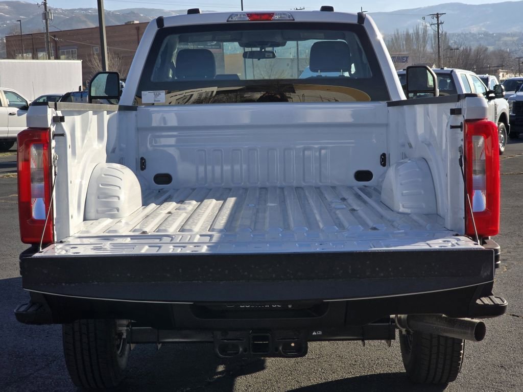 New 2026 Oxford White Ford XL image 23