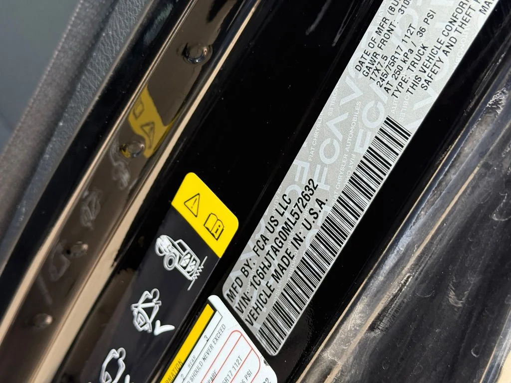 Used 2021 Black Jeep Sport image 11