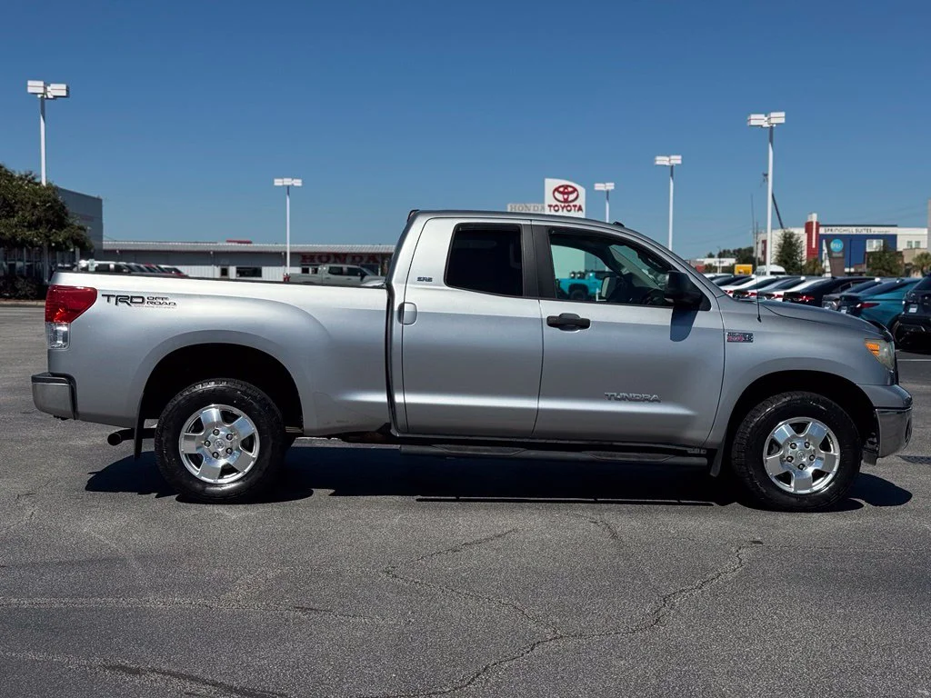 Used 2011 Silver Toyota Grade image 7