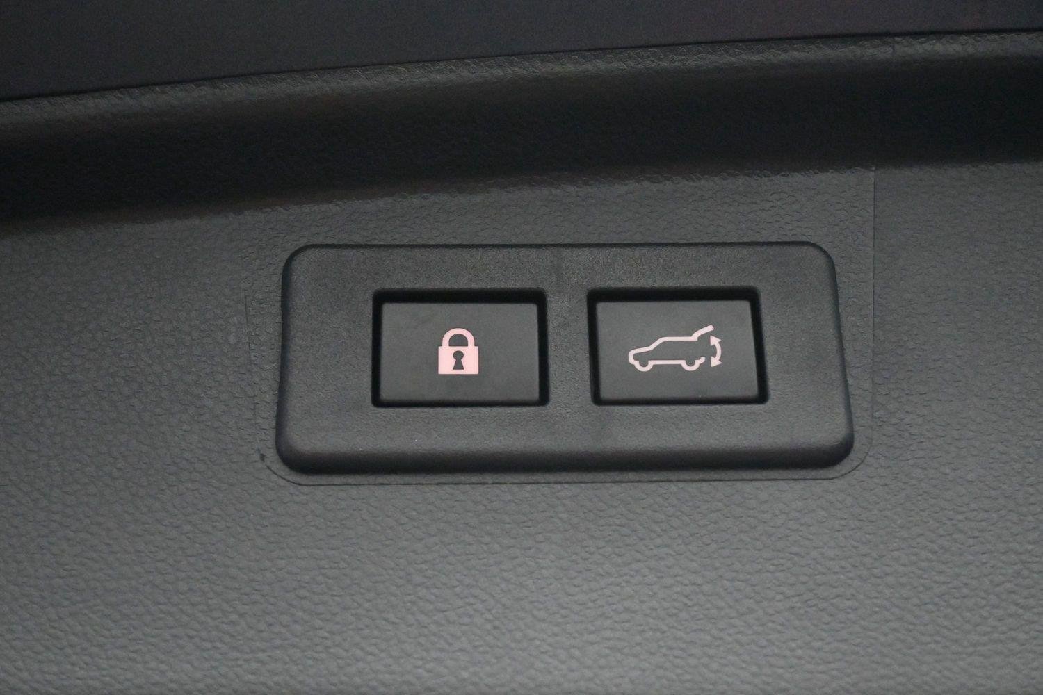 Used 2022 Magnetite Gray Metallic Subaru Premium image 10