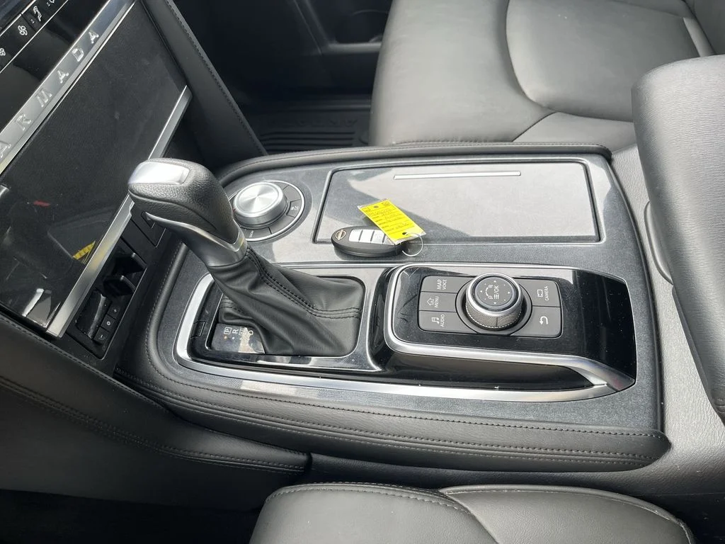 Used 2023 White Nissan SV image 21
